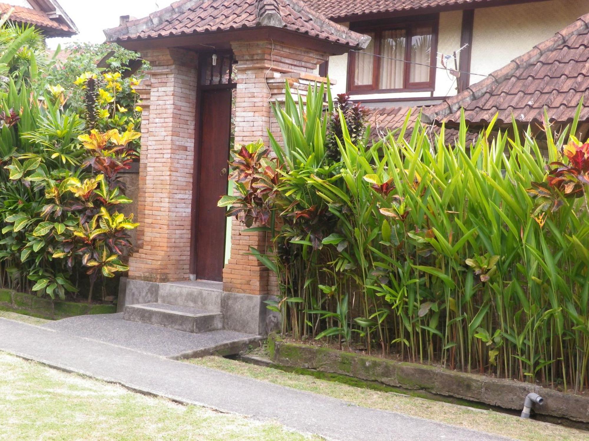 Bali Breeze Bungalows Ubud  Ruang foto