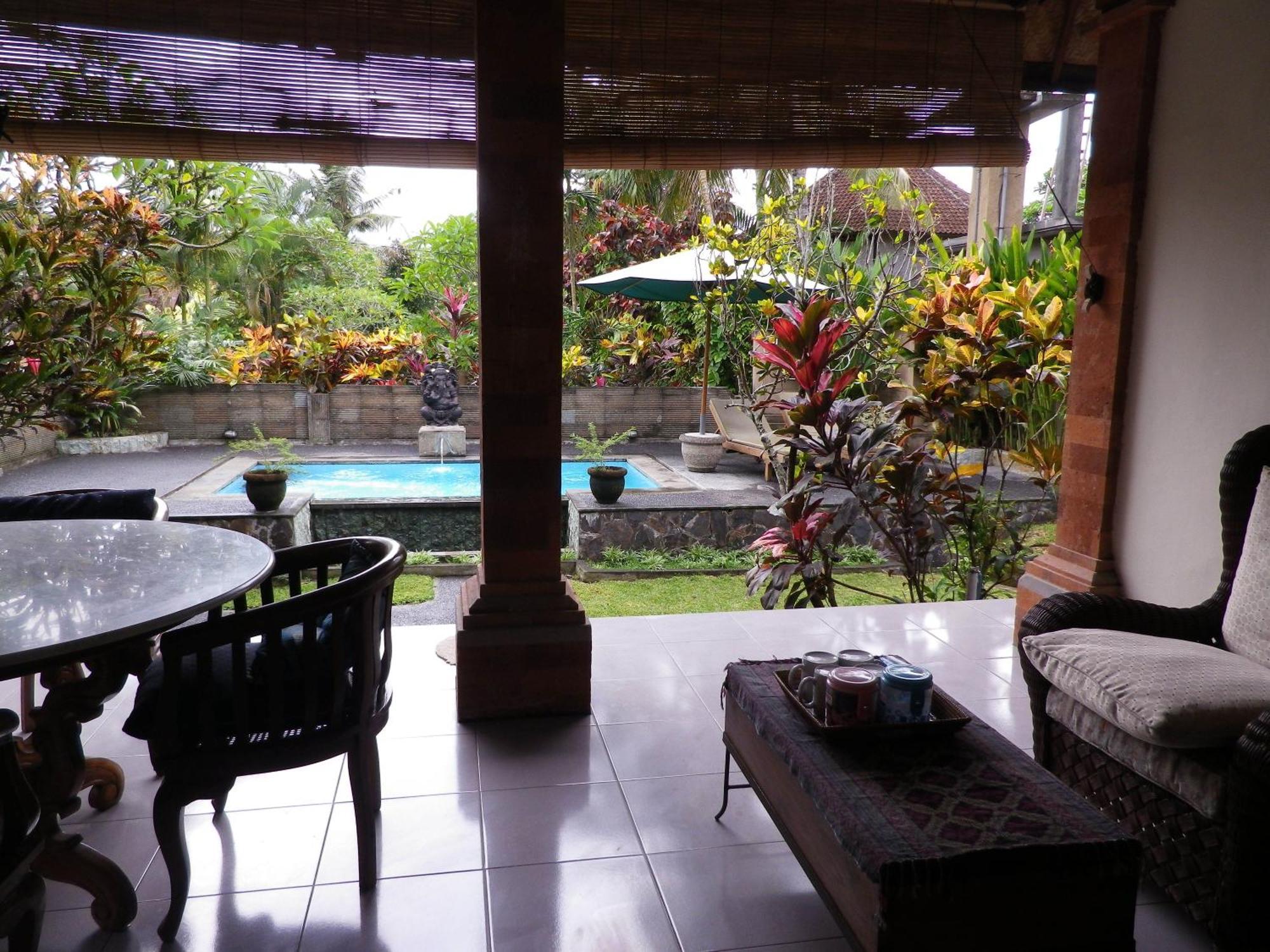 Bali Breeze Bungalows Ubud  Ruang foto